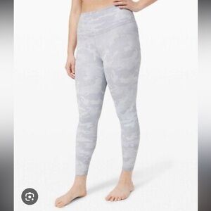 Lulumeon wunder under high rise tight. Ribbed. Sz 10